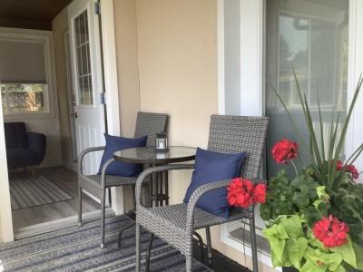 Sunroom  suite balcony/ veranda
