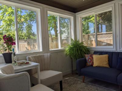 Private sun room for Summer suite